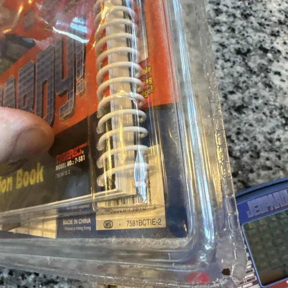 Vintage 1995 Jeopardy Tiger Electronics Handheld Electronic‎ LCD Game Preowned